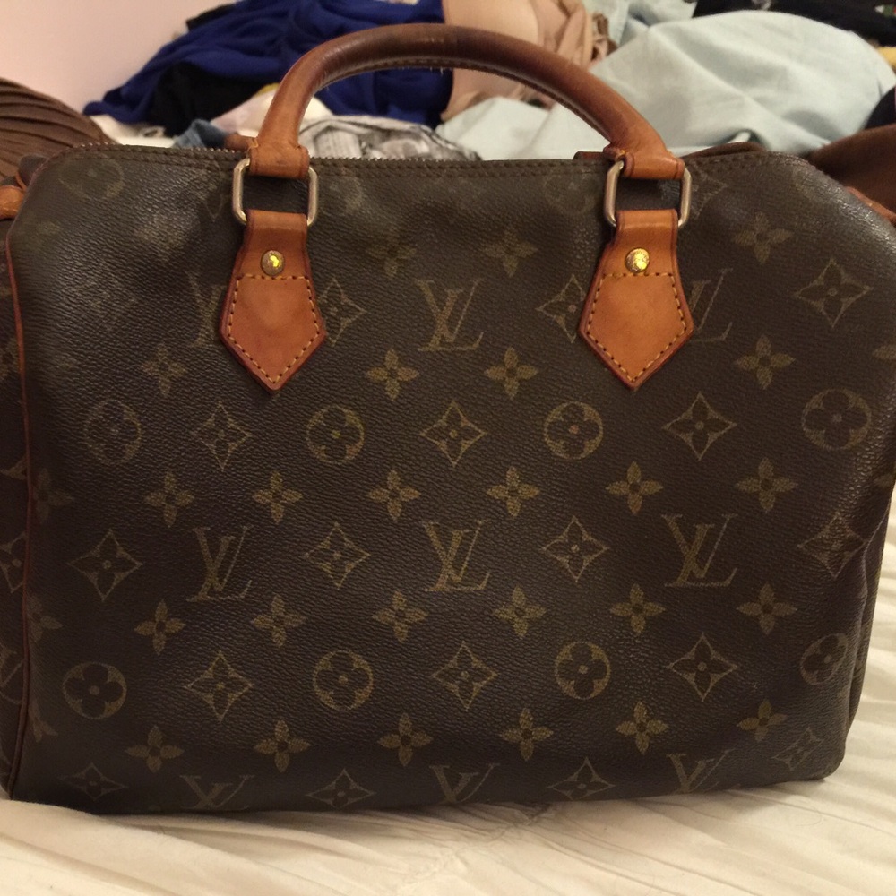 Authentic LV Speedy 30